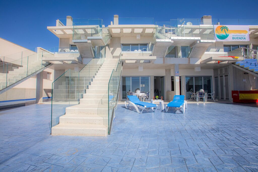APARTAMENTOS TURISTICOS BUENDIA 